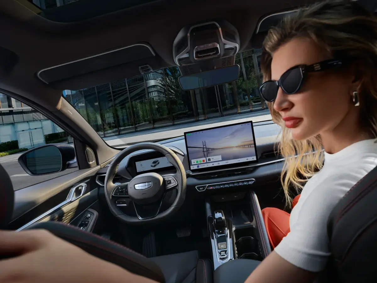 Geely Coolray Plus 2026, fotografía oficial 6