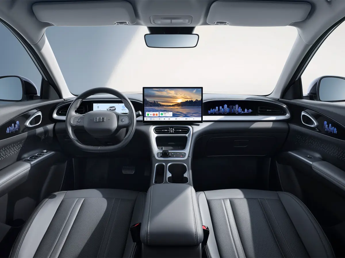 Geely EX2 — Tracción trasera y enchufes para todo