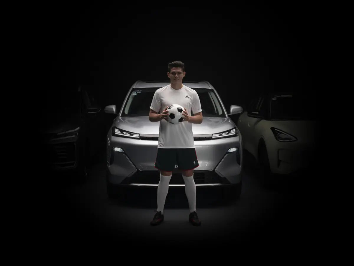 Geely EX5 EM-i 2026, fotografía oficial 1
