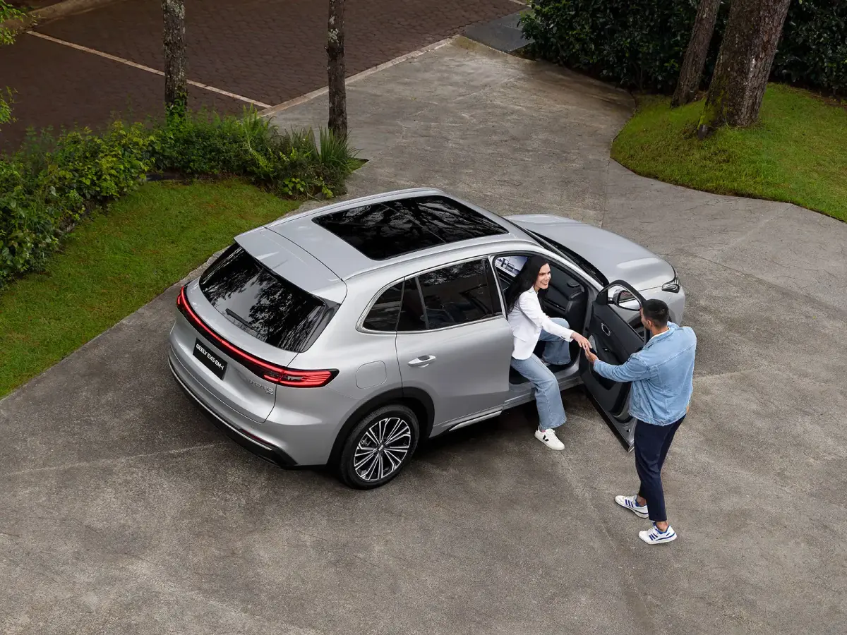 Geely EX5 EM-i 2026, fotografía oficial 7