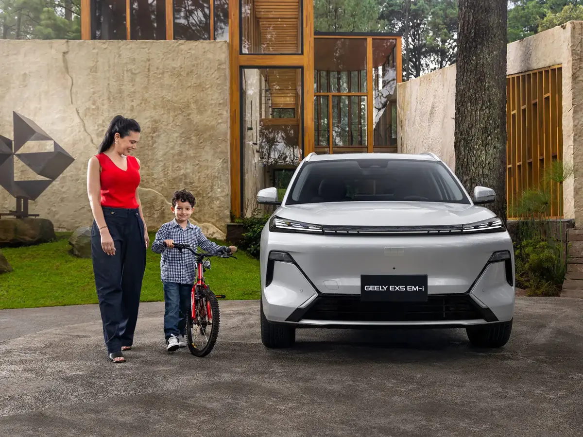 Geely EX5 EM-i 2026, fotografía oficial 8