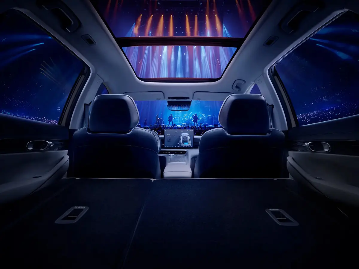 Geely EX5 — Masaje incluido en el tráfico de las 6